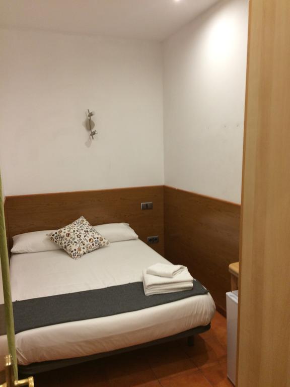 Estudios Pelayo Guest House Barcelona Quarto foto